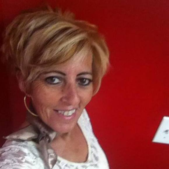 Meet your Posher, Christy - Picture 1 of 1